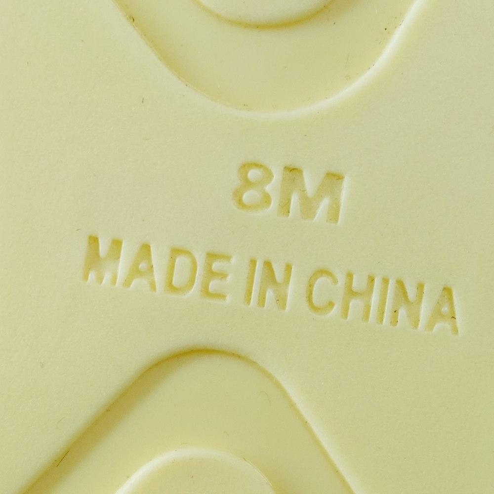 NEW Vince Camuto Evolet Yellow Chain Detail Thong Slide Sandals V86 - Picture 10 of 13